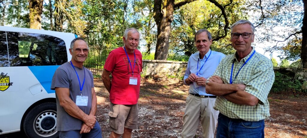 Les monteurs de l’expo, Christian Barlet, Michel Merle et Christian Daligand, avec Denis Marjollet